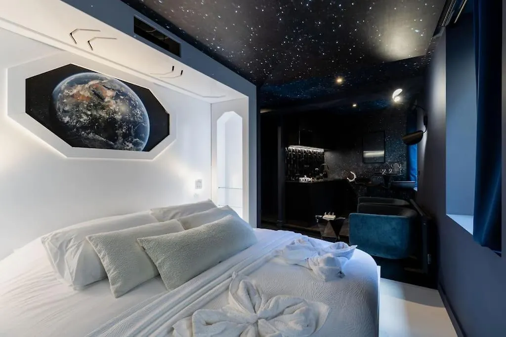 Galaxy La Tete Dans Les Etoiles Apartment Riom France