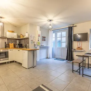 Appartement Nid Douillet - Elegant En Plein Centre De, Riom